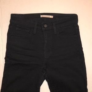 Levi’s Black Skinny Jeans (Size 27) || 720 High Rise Super Skinny